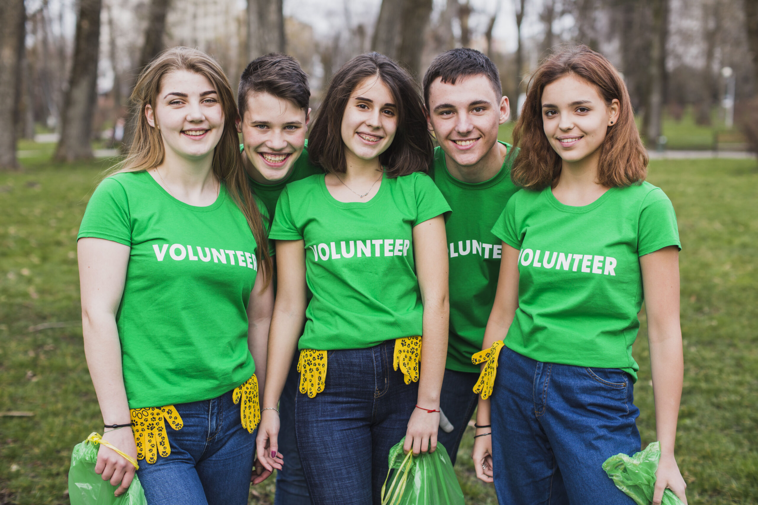 Programe de voluntariat pentru adolescenti